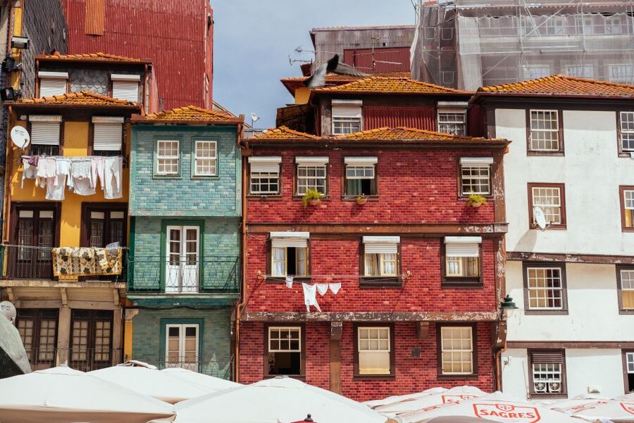 Porto: 2.5-Hour Private City Tour Off the Beaten Track - Street art and architectural details between the main stops