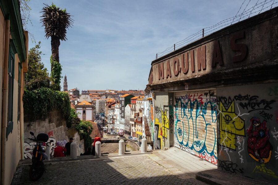 Porto: 2.5-Hour Private City Tour Off the Beaten Track - What to wear and who should skip it