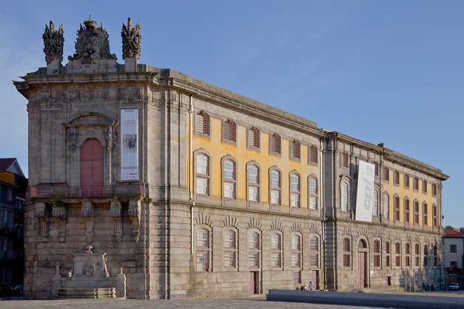 Porto: 2-Hour City Highlights Segway Tour - Guided Experience - What the guides add to the experience