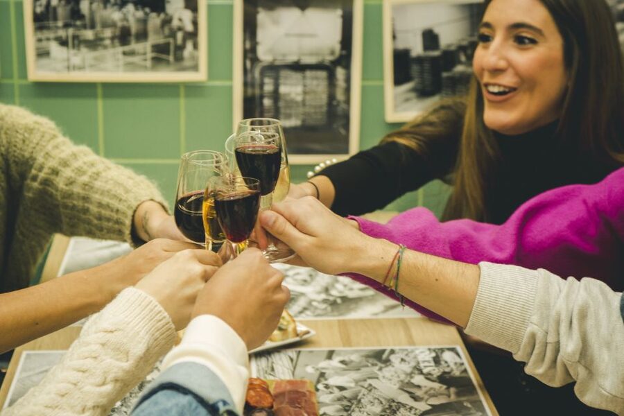 Porto: 3-Hour Food Tour - Mercado do Bolhão and the savory tasting table