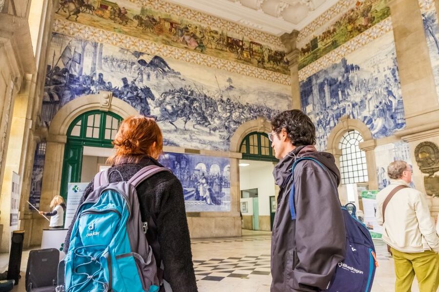 Porto: 3-Hour Guided City Highlights Walking Tour - Clérigos Church and the famous tower