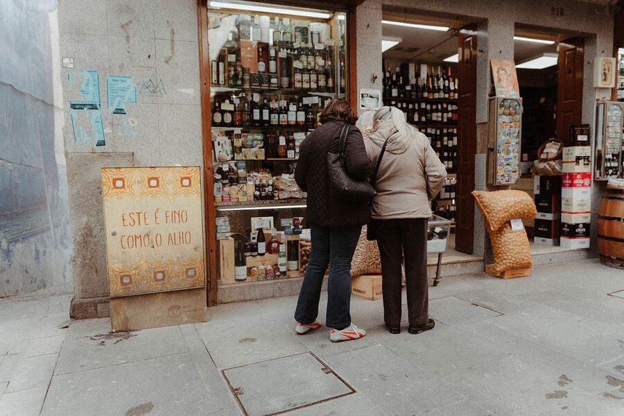 Porto: 3-Hour Guided Walking Tour - Passing the Port Wine cellars