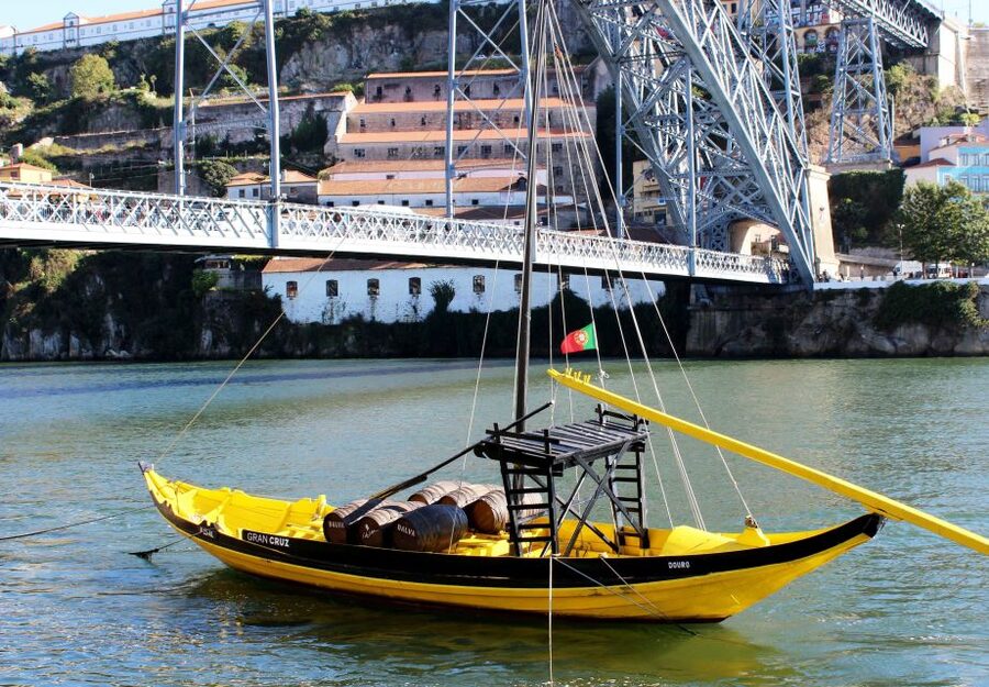Porto: 3-Hour Walking City Tour & Lello Bookstore Visit - Why this private Porto walk works well