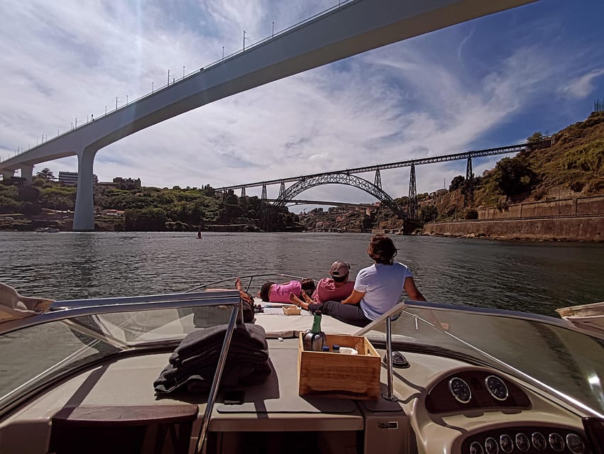 Porto: 6 Bridges and Ribeira Boat Tour with Sunset Option - Serra do Pilar and the bridges upstream