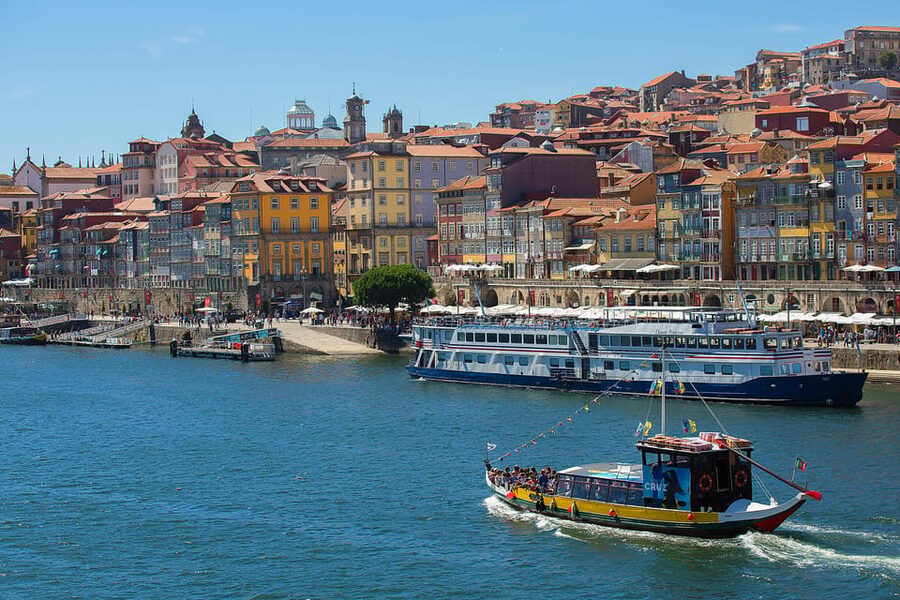 Porto: 6 Bridges Boat Cruise with Port Wine Cellar & Tasting - How the cruise and tasting fit together