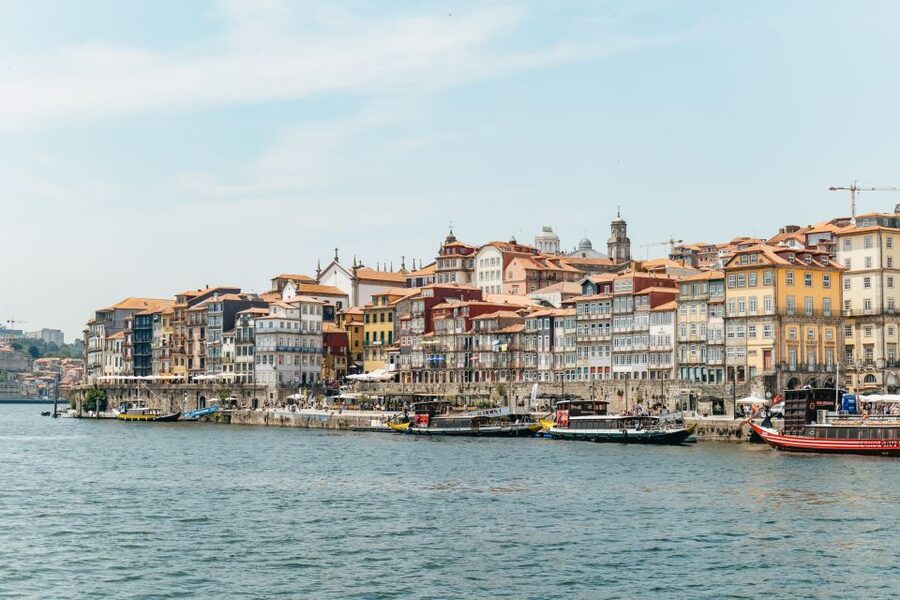 Porto: 6 Bridges Douro River Cruise - Finding Cais da Estiva without wasting time