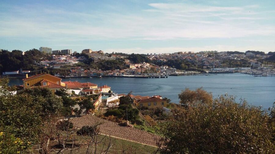 Porto: a ride along the coast in a fun eco-friendly car - What the small vehicle adds