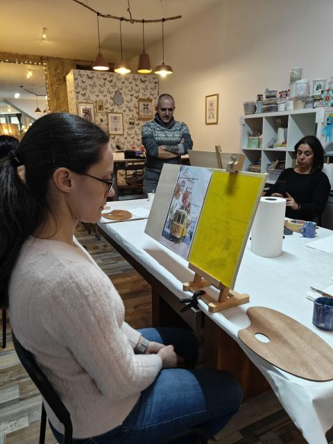 Porto: Acrylic and Oil Painting Class with a Local Artist - What the $53 price really covers