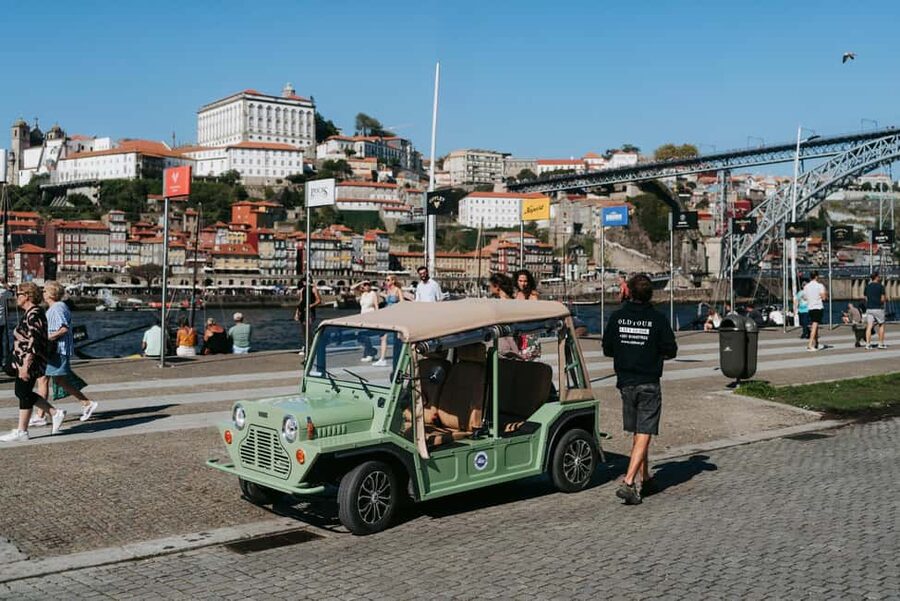 Porto and Foz: Private Douro City Tour in an Electric Ford T - Crossing the city with the Douro in view