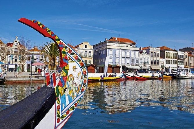 Porto: Aveiro Tour Including Moliceiro Cruise - Costa Nova’s striped cottages and beach