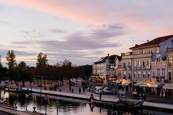 Porto: Aveiro with cruise, Costa Nova, Capelha do Senhor da Pedra - The 45-minute moliceiro ride through the Ria