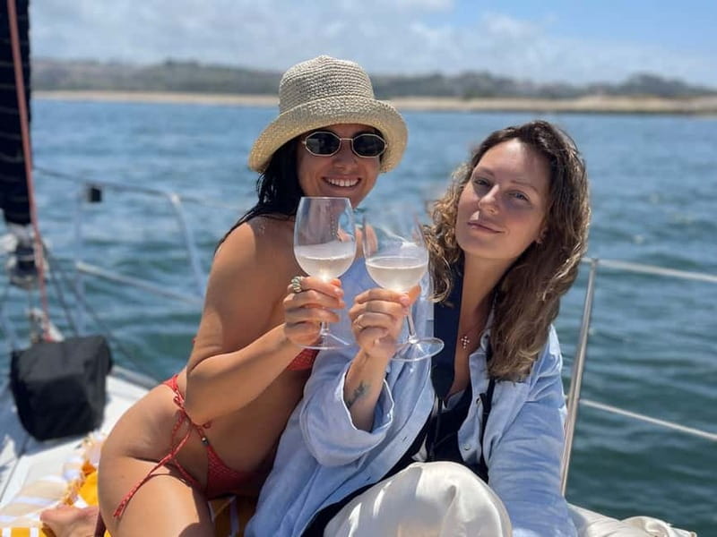 Porto: Best Charming Sailboat Cruise - George and Paulo set the tone