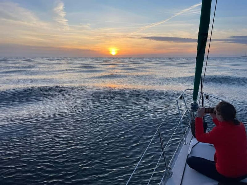 Porto: Best Exclusive Charming Sailboat Sunset - Leaving Douro Marina for the estuary