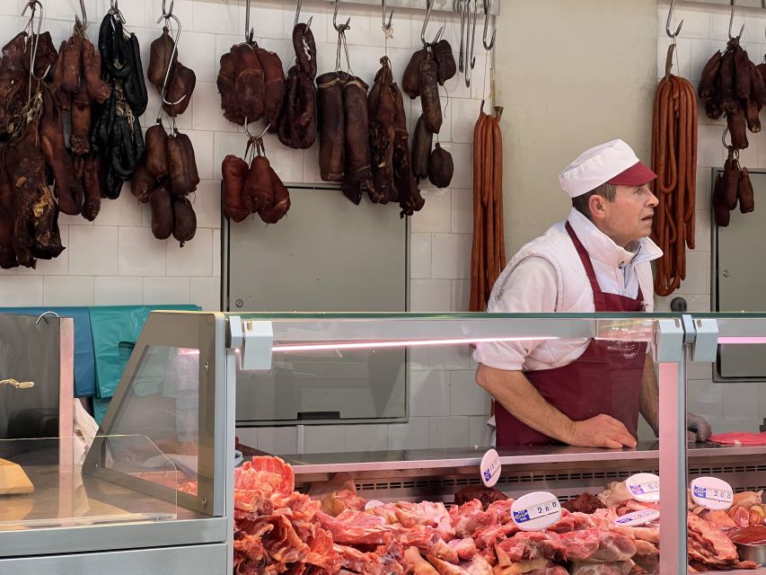 Porto: Bolhão Market Guided Food Tour - Tasting Porto’s everyday ingredients