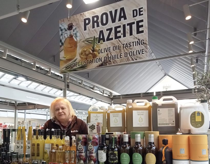 Porto: Bolhão Market Guided Food Tour - The guides and the personal side
