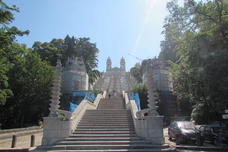 Porto: Braga & Guimarães Full Day Tour - What the $81 price really covers