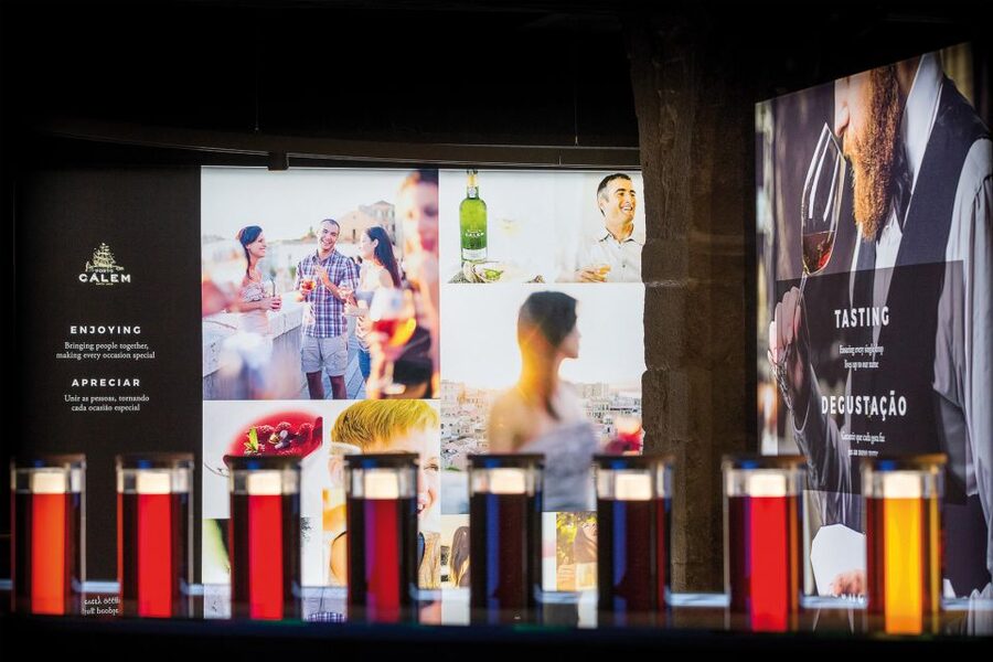 Porto: Cálem Cellar Tour, Interactive Museum & Wine Tasting - Starting with the interactive museum