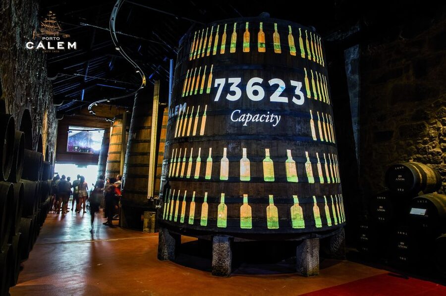 Porto: Cálem Cellar with Chocolate, Cheese, and Wine Tasting - The tasting: three Ports, three different moods