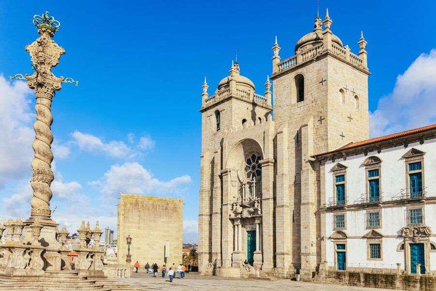 Porto Card with Transportation (1, 2, 3 or 4 Days) - Collection at the airport or Sé
