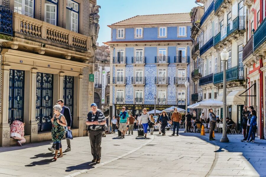 Porto Card with Transportation (1, 2, 3 or 4 Days) - Getting around Porto by metro, bus, train, and boat