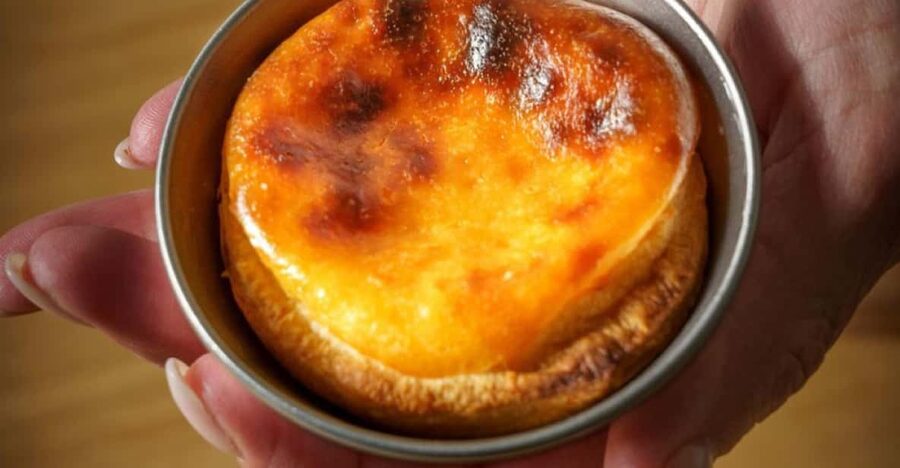 Porto center- Workshop “A nata do BJ” making pasteis de nata - Making pastéis de nata from start to finish