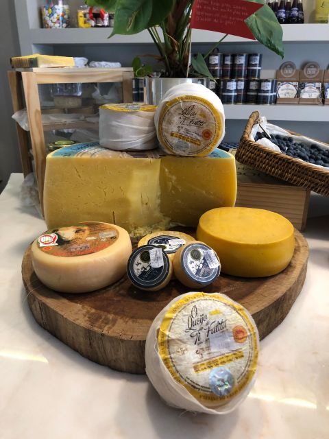 Porto: Cheese and Port Wine Tasting in a Unique Place - Who will enjoy this most?