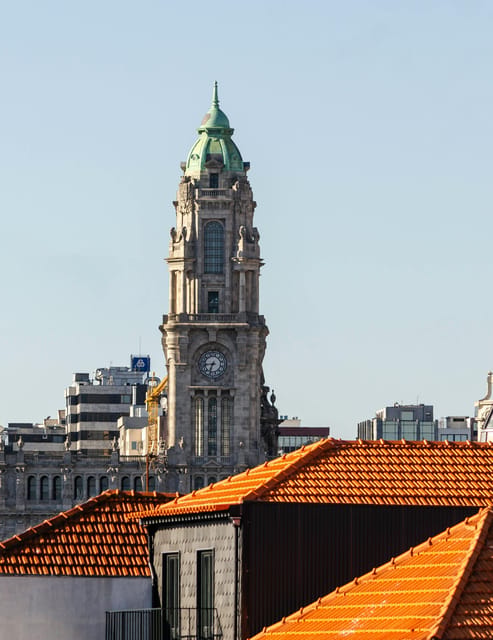 Porto: City Center Walking Tour - St Francis Church and its dark, ornate interior