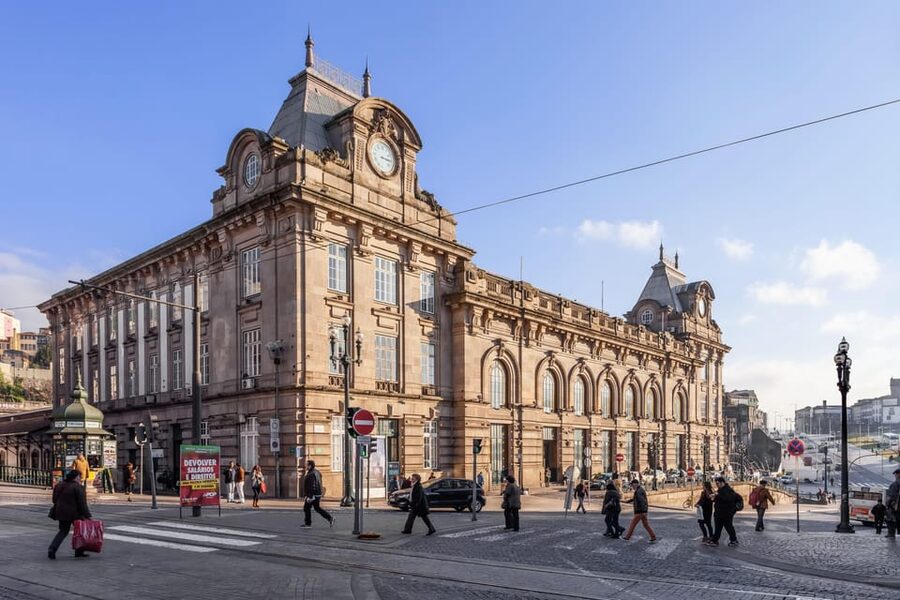 Porto City Full Day Minibus Tour, Wine Tasting & Six Brigdes - Is $54 good value for nine hours?