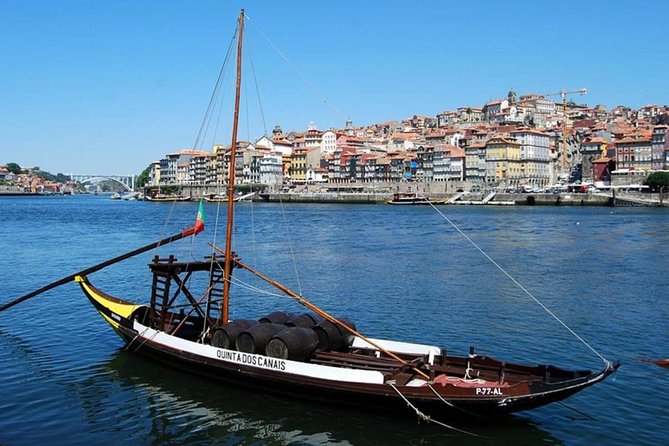 Porto City Tour with Wine Tasting - Porto Cathedral and the Oldest Part of the City