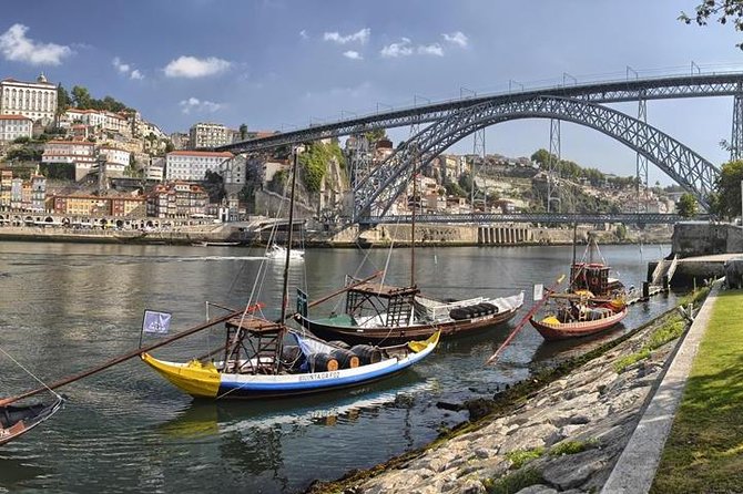 Porto City Tour with Wine Tasting - Lello Bookstore, Seen Rather Than Fully Explored