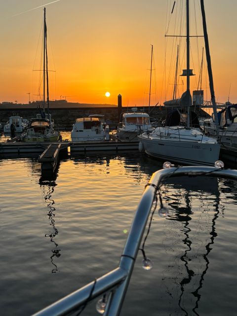Porto: city views Porto, shared or private (Sunset Option) - Meeting the boat at Pontão C