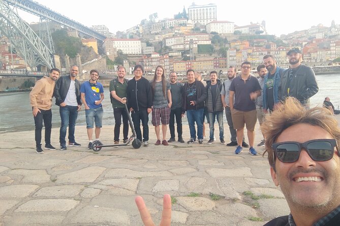 Porto city Walking Tour by a expert local - Porto Cathedral and the medieval streets