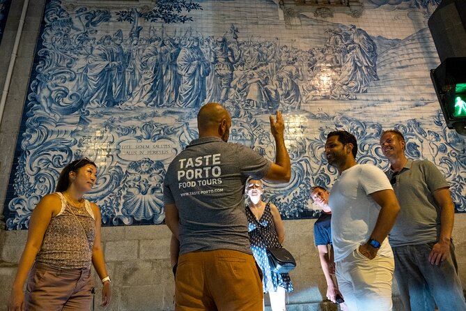 Porto Craft Beer Tour: 7 Beers + 3 Food Pairings in a Small Group - Catraio closes with two Portuguese beers