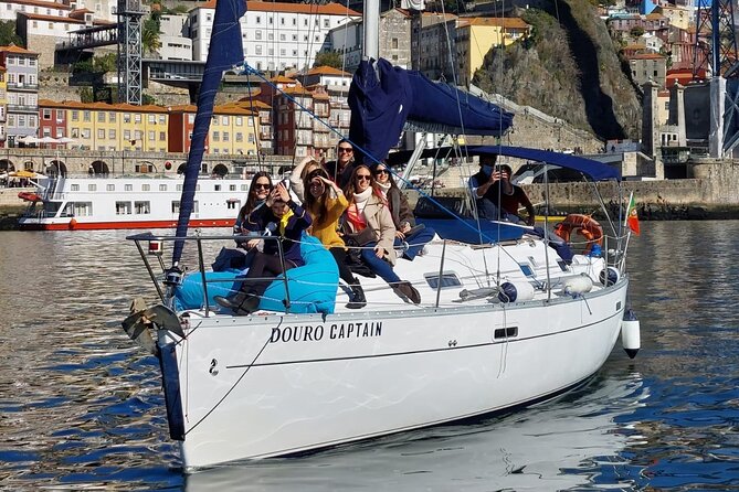 Porto: Cruzeiro privado rio douro até 8 pessoas com wine tasting - Who Will Enjoy This Private Douro Cruise?
