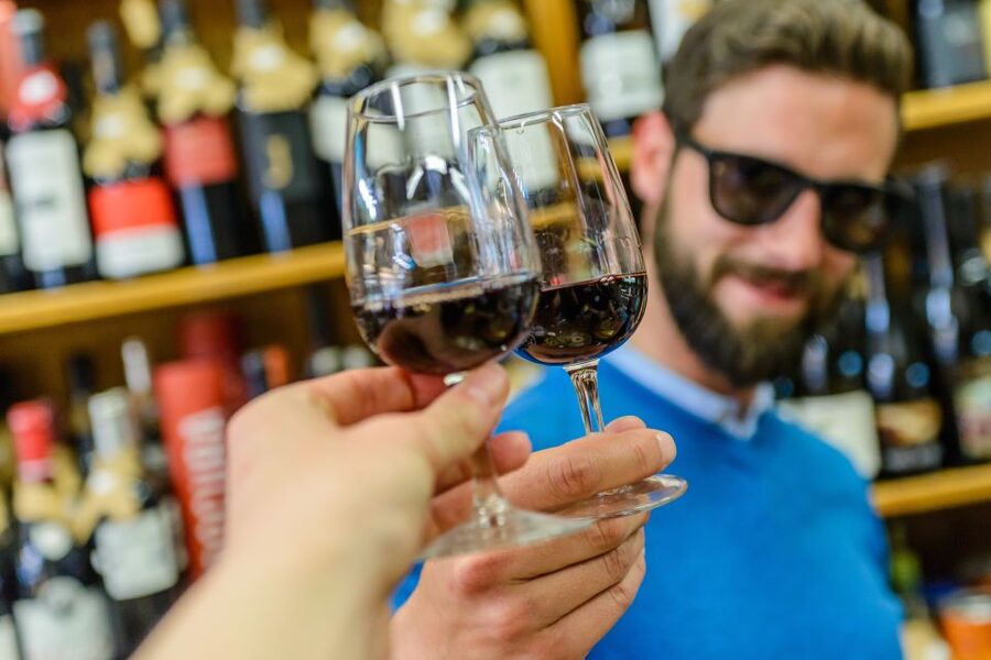 Porto: Delicious Food and Wine Walking Tour - Small taverns and local food shops