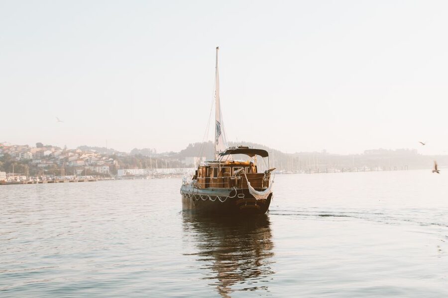 Porto: Douro Classic Boat Tour - Planning the two hours well