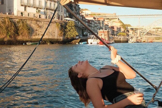 Porto: Douro River Boat Cruise with Port Wine and Snacks - The 1881 city icon