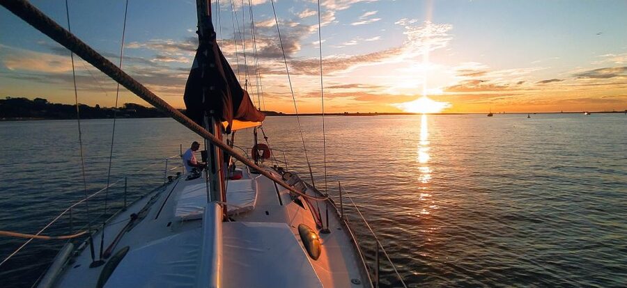 Porto Douro river boat tour or Amazing Sunset - Who will enjoy this private Porto cruise