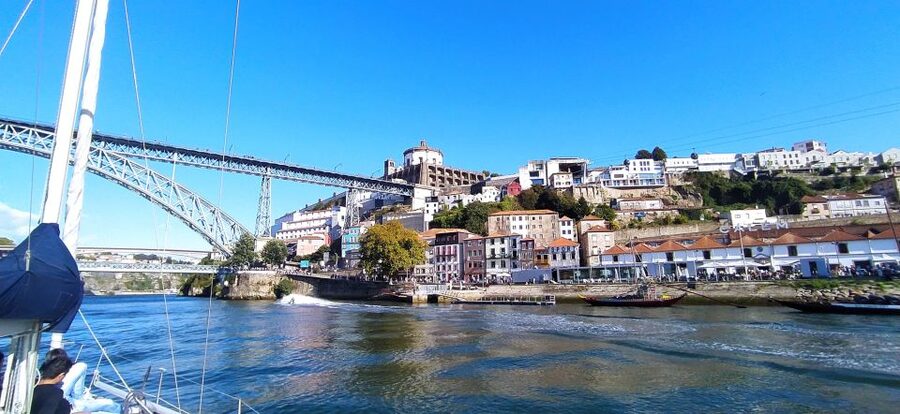 Porto Douro river boat tour or Amazing Sunset - Choosing between daytime and sunset