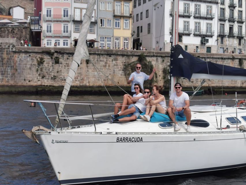 Porto Douro river boat tour or Amazing Sunset - Drinks, snacks, and your own music