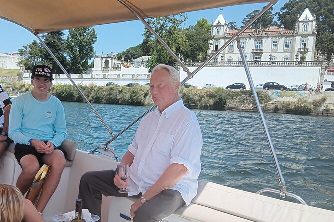 Porto:Douro River boat tour under the 6 bridges - Port tasting with three distinct styles