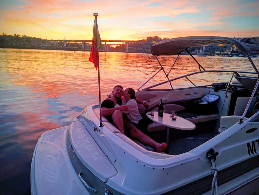 Porto: Douro River Boat Tour with Port Wine Tasting - Key points to know before booking