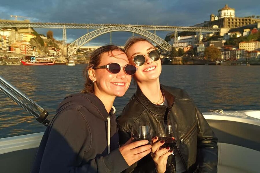 Porto: Douro River Boat Tour with Port Wine Tasting - A possible swim and stand up paddleboard option
