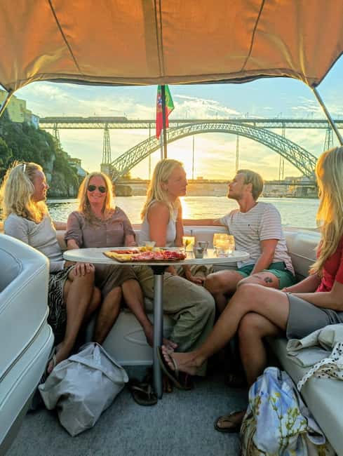 Porto: Douro River Boat Tour with Port Wine Tasting - Getting to the boat at Marina do Freixo