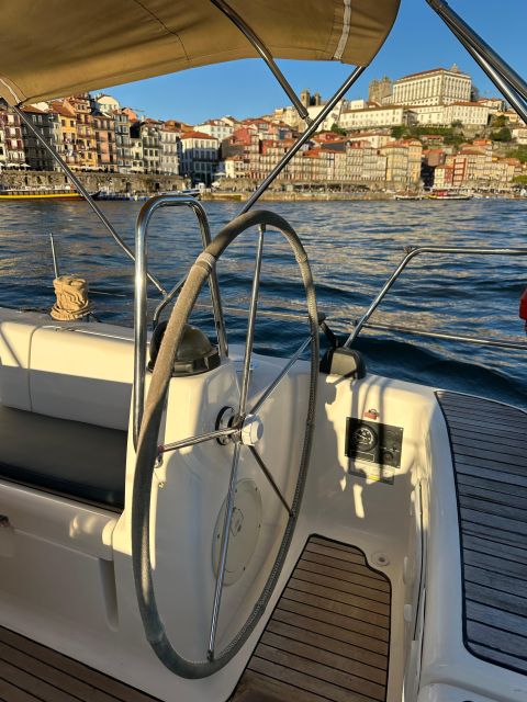 Porto: Douro river Boat tour with wine tasting (small group) - From Douro Marina to the Luis I Bridge