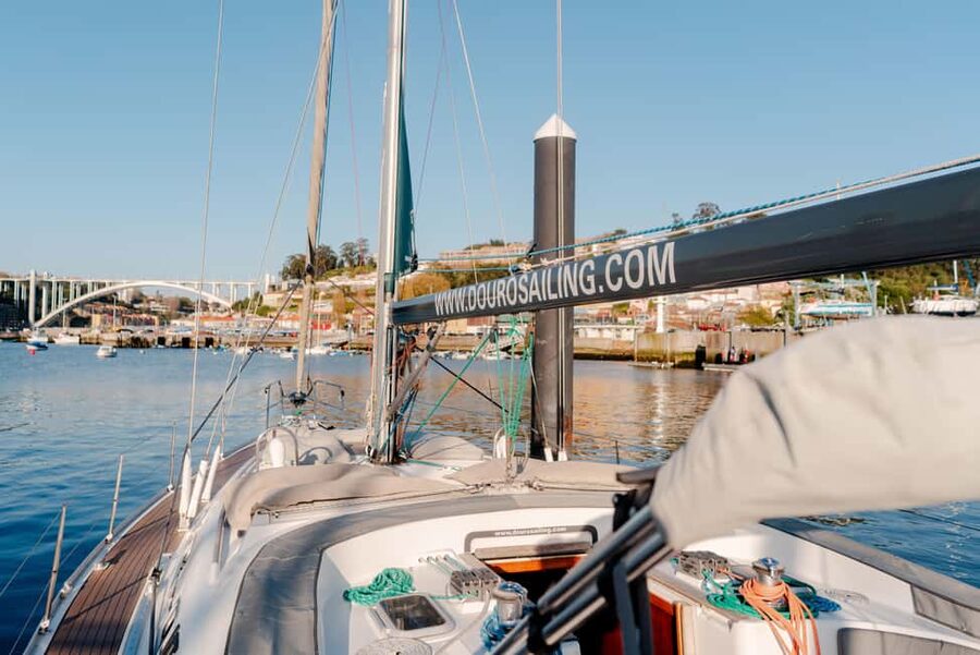 Porto Douro River Cruise: Sunny Day & Peaceful Sunset - Who should book the Ocean Star cruise?