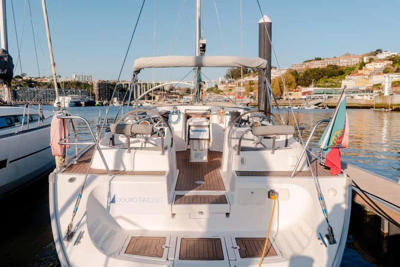 Porto Douro River Cruise: Sunny Day & Peaceful Sunset - Turning toward Foz do Douro