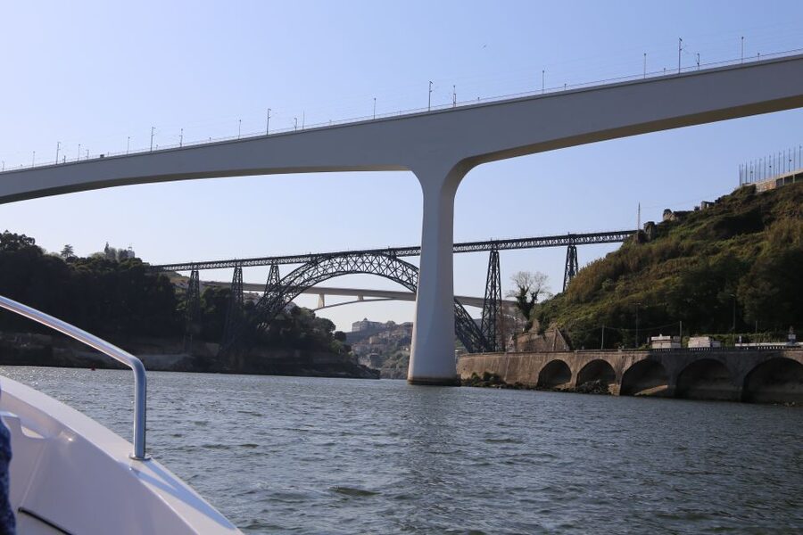 Porto: Douro River Cruise w/ Portuguese Wines & Local Host - Small group or private boat?