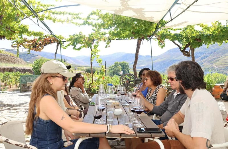 Porto: DOURO VALLEY and AMARANTE City Half-day Tour - Amarante and a taste of Vinho Verde