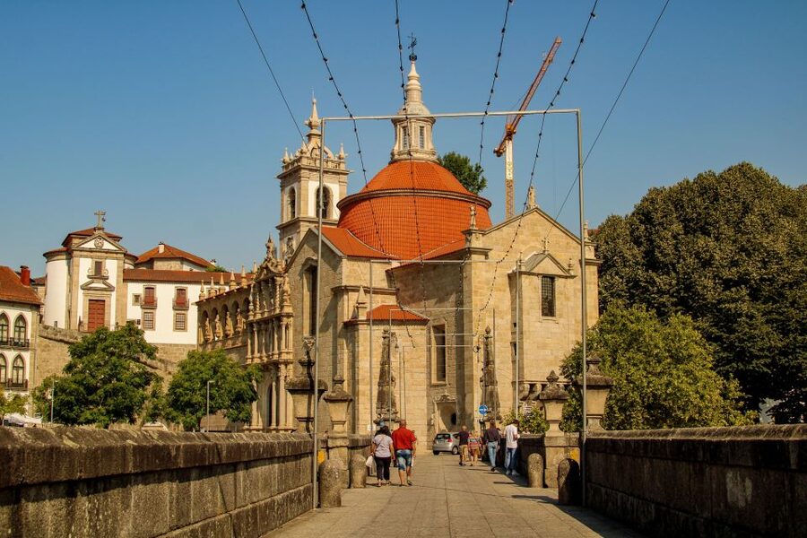 Porto: Douro Valley History & Wine Tour with Cruise & Lunch - The return to Porto